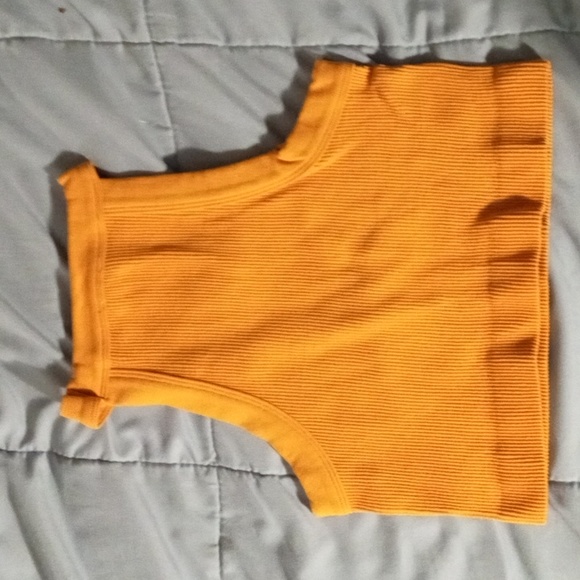 OFFERS ACCEPTED. Cotton-on cropped ribbed orange racer back tank. Tangerine. - Picture 2 of 4